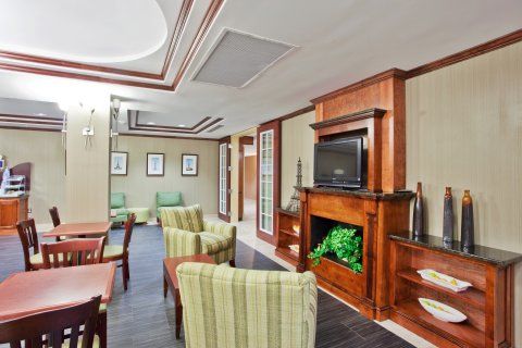 Holiday Inn Express & Suites Macon - I-475 By Ihg Esterno foto